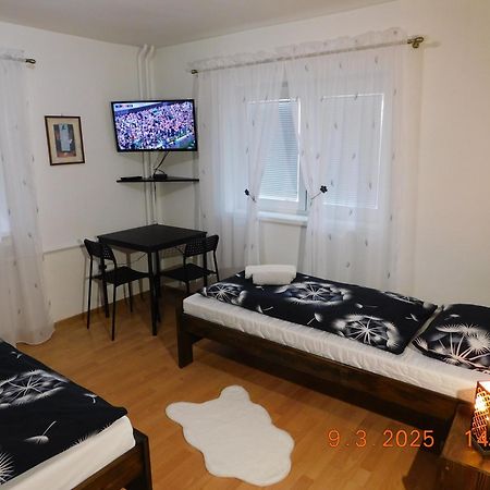 Ferienwohnung Pod Dubom Liptovský Mikuláš Exterior foto